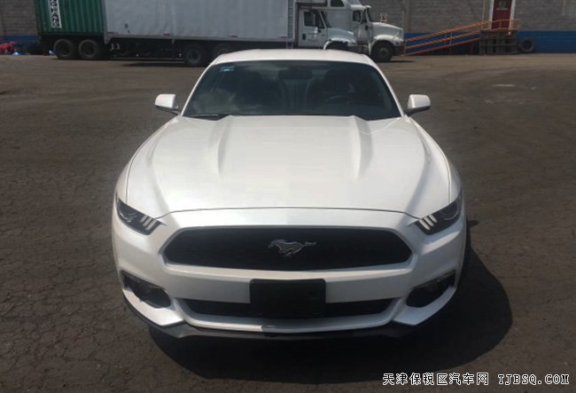 2018款福特野马2.3T加规版 美式肌肉跑车绚丽来袭