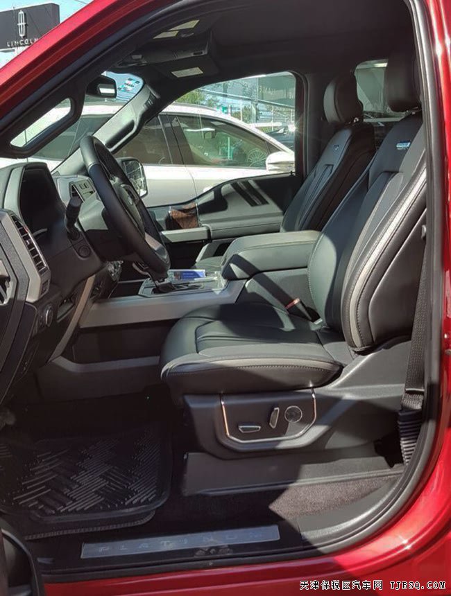 2017款福特F150白金版 美式皮卡现车震撼专享