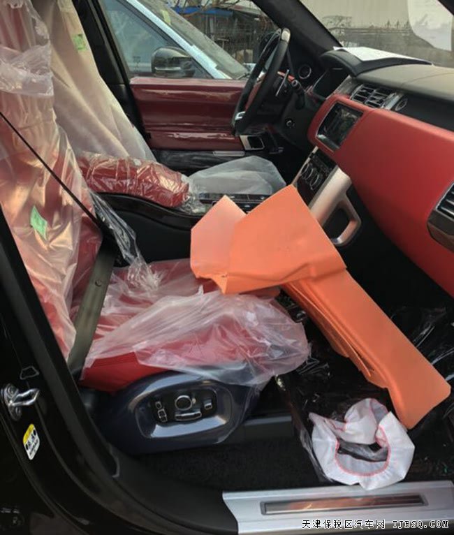 2017款路虎揽胜柴油创世加长版 21轮/4座/全景现车154万