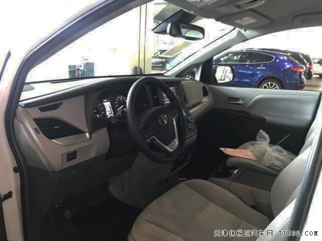 18款丰田塞纳3.5L四驱版 7座/18轮/雷达测距现车53.8万