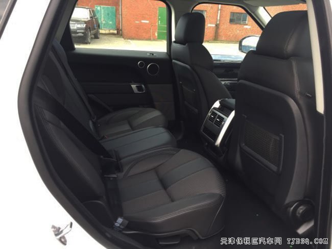 17款路虎揽胜运动柴油版 全景天窗/液晶仪表现车74.5万