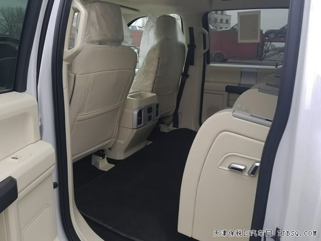 平行进口车17款福特勇猛者7座SUV 天津港现车热卖