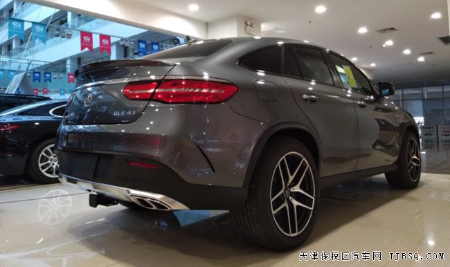 2017款奔驰GLE43AMG加规版 Coupe型高配版现车100万钜惠