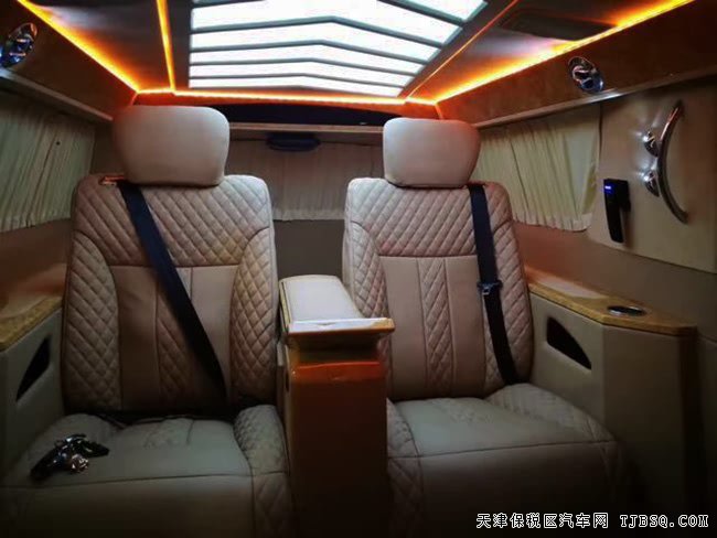 2017款凯迪拉克凯雷德加规版 总裁改装版现车142万优购