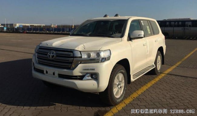 2018款丰田酷路泽4000中东版 6速/8座/17轮现车65.5万购