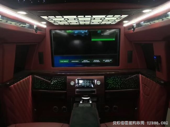 2017款路虎揽胜3.0T皇家一号加长版 现车优惠热销