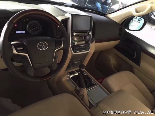 2017款丰田酷路泽4000中东版 天津港现车绚丽来袭