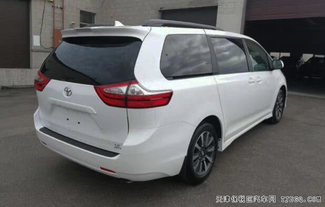 2018款丰田塞纳3.5L四驱版 雷达测距/18轮/7座现车54万