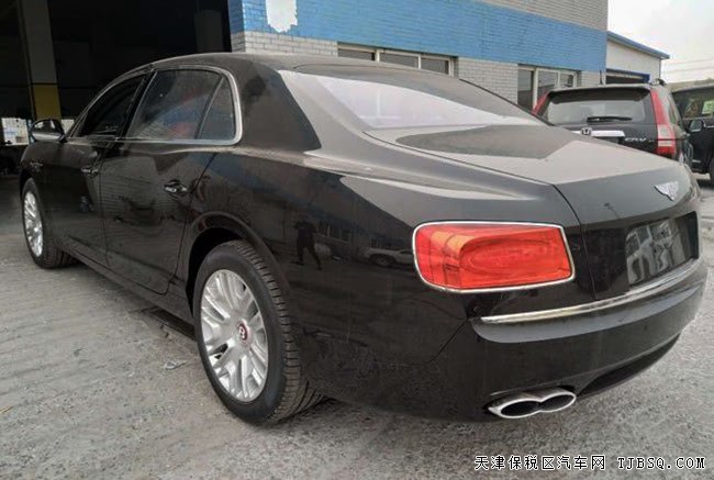 2017ɳV8Sŷ 4.0Tγֳݻ