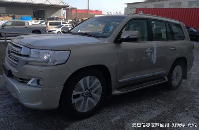 18款丰田酷路泽5700中东版VXR 天窗/20轮/雷测现车135万