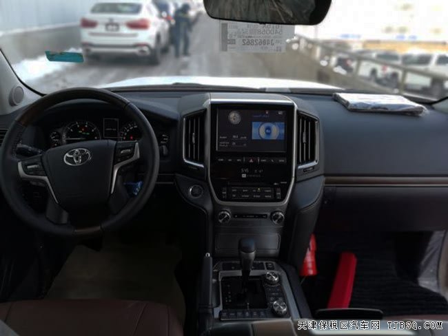 18款丰田酷路泽5700中东版VXR 天窗/20轮/雷测现车135万