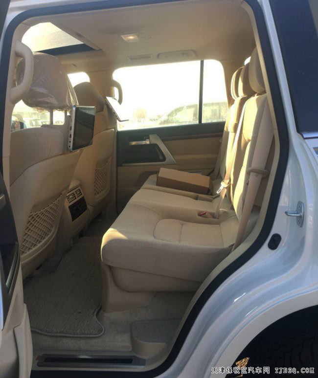 2017款丰田酷路泽5700中东版 平行进口现车优惠尽享