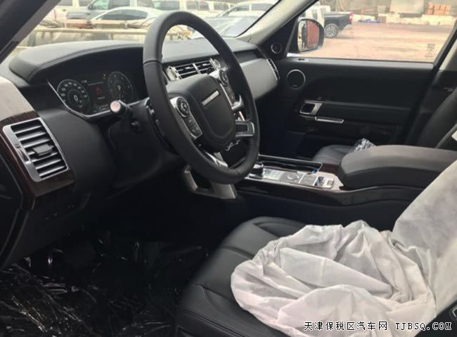 2017款路虎揽胜3.0T行政柴油版 21轮/全景天窗现车115万