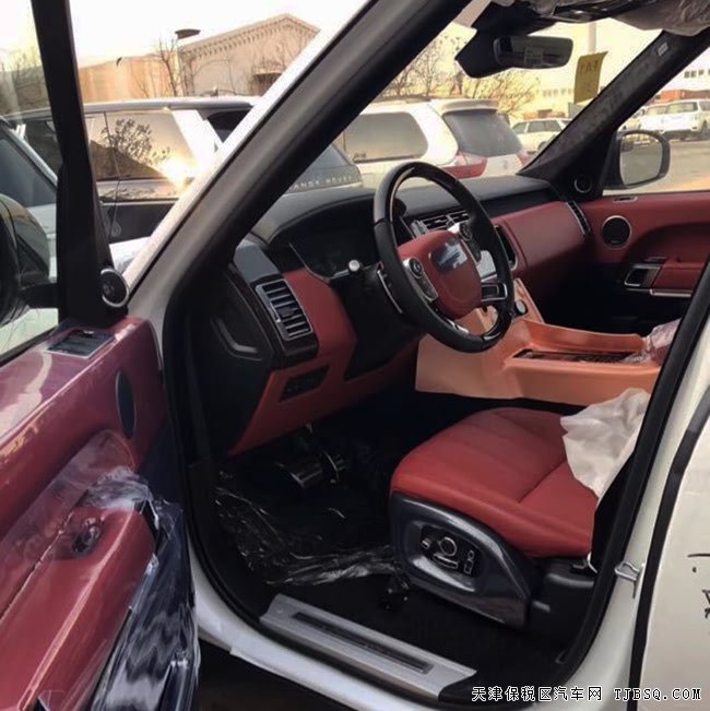 17款路虎揽胜柴油创世加长版 21轮/4座/创世包现车153万