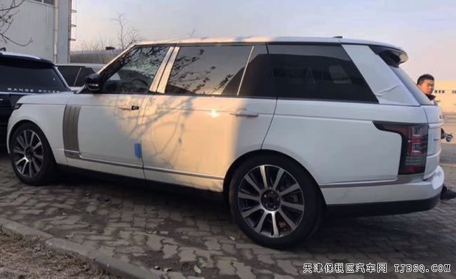 17款路虎揽胜柴油创世加长版 21轮/4座/创世包现车153万