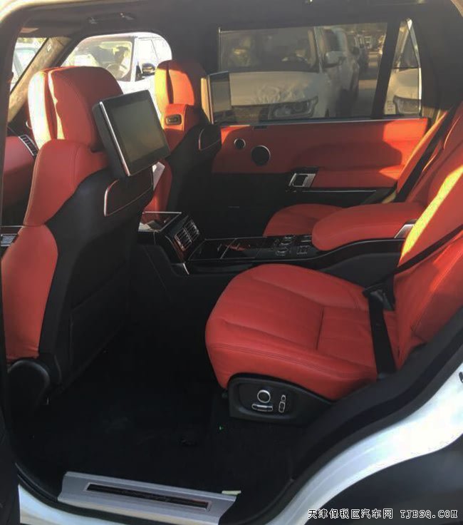 2017款路虎揽胜3.0T柴油创世加长版 21轮/四座现车151万