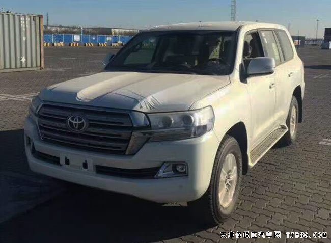 2018款丰田酷路泽4000中东版 七座/17轮/气泵现车65万