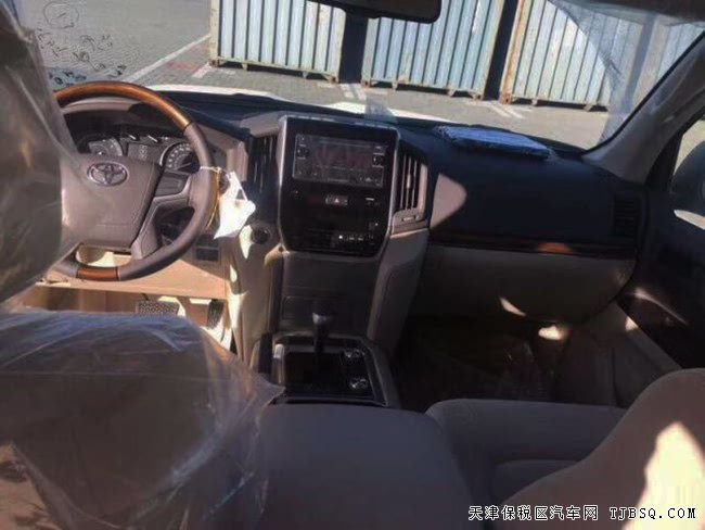 2018款丰田酷路泽4000中东版 七座/17轮/气泵现车65万