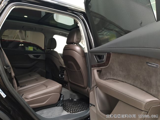 2018款奥迪Q7加规版 科技版/动态包/驾驶员包现车95万购