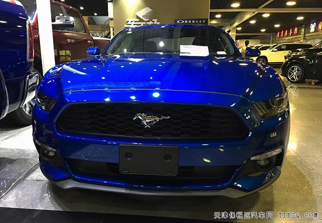 2018款福特野马2.3T加规版 美式肌肉跑车优惠酬宾