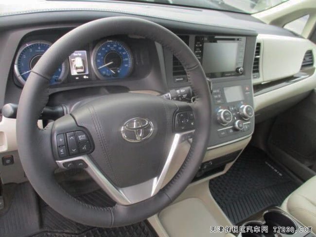 平行进口车18款丰田塞纳3.5L 四驱版现车优惠购
