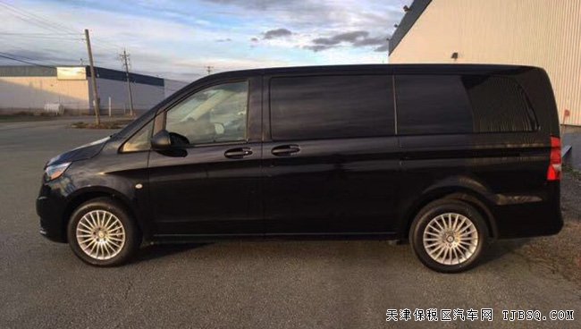 2018款奔驰METRIS加规版 17轮/双电动门/金属漆现车49万