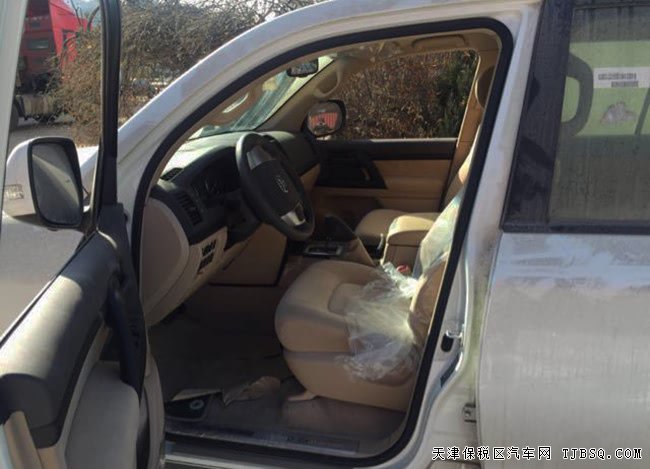 2015款丰田酷路泽4500中东版 七座/17铝轮/中差现车76万
