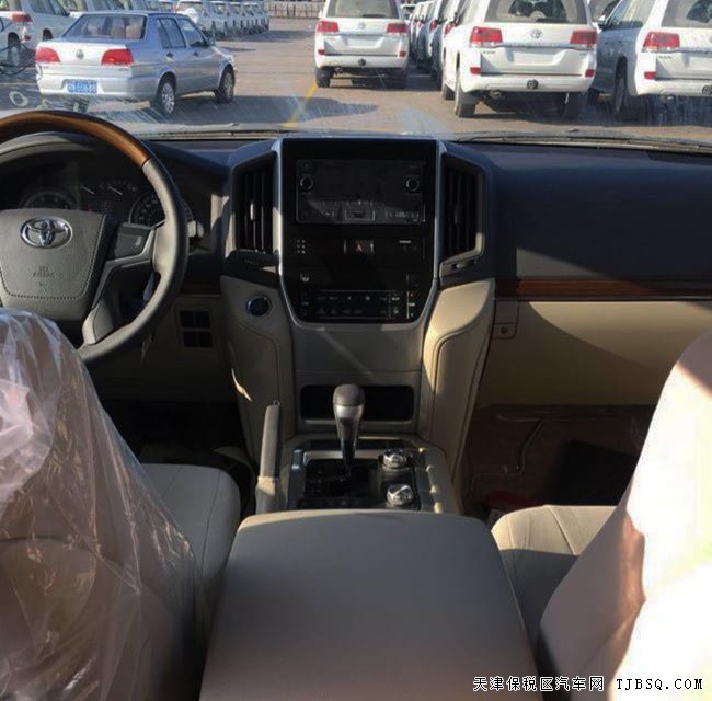 2018款丰田酷路泽4000中东版 底挂/18轮/七座现车64.8万