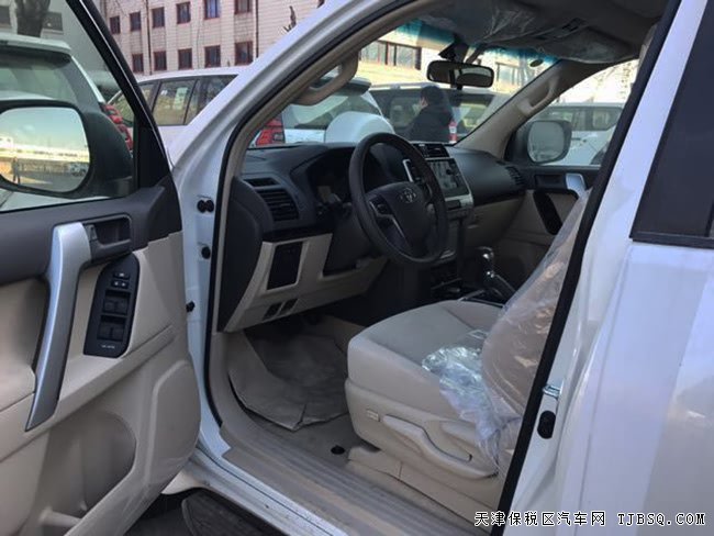 18款丰田霸道2700中东版 后挂备胎/17铝轮/天窗现车47万