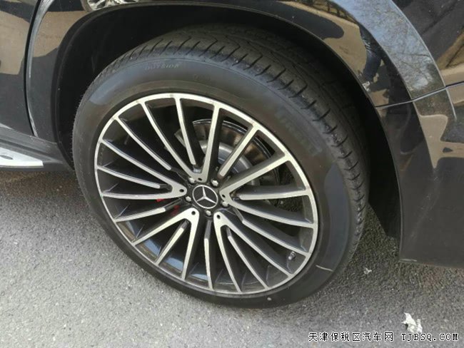 平行进口车17款奔驰GLS63AMG加规版 现车优享折扣