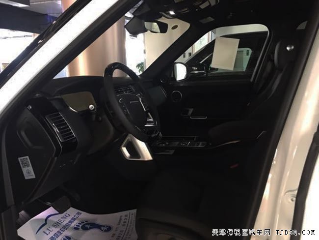17款路虎揽胜3.0T柴油加规版 22轮/驾驶增强包现车130万