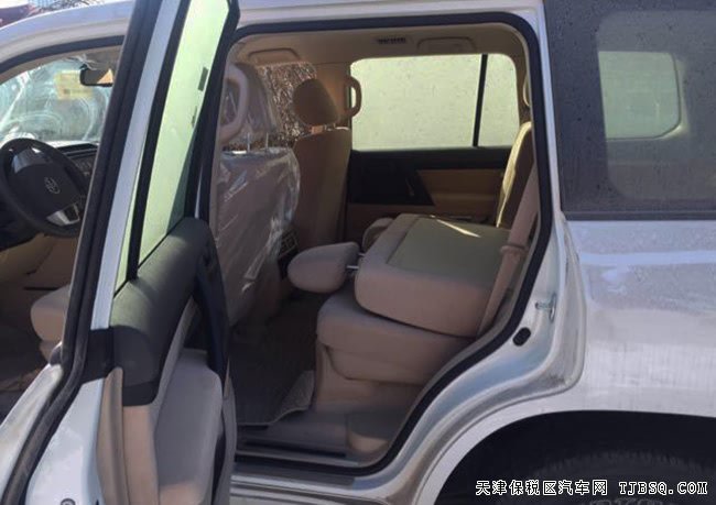 2015款丰田酷路泽4500柴油中东版 17轮/八座现车75.5万
