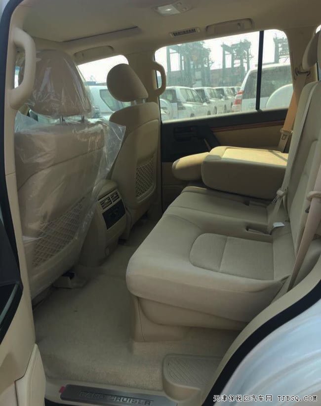 17款丰田酷路泽4600中东版 大包围/8气囊/18轮现车92万