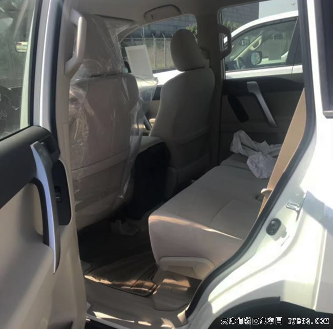 18款丰田普拉多2700中东版 七座/天窗/后挂备胎现车45万
