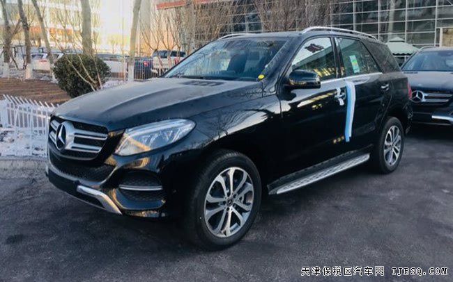 2018款奔驰GLE400中东版 全景天窗/19轮/环影现车81万购