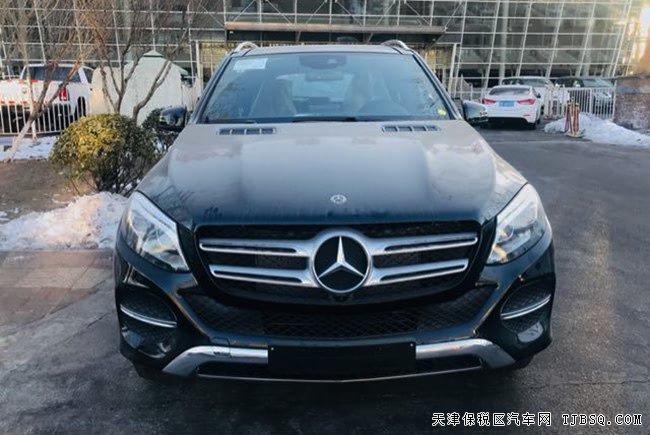 2018款奔驰GLE400中东版 全景天窗/19轮/环影现车81万购