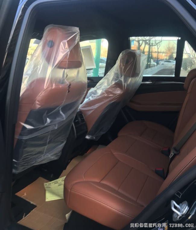 2018款奔驰GLE400中东版 全景天窗/19轮/环影现车81万购