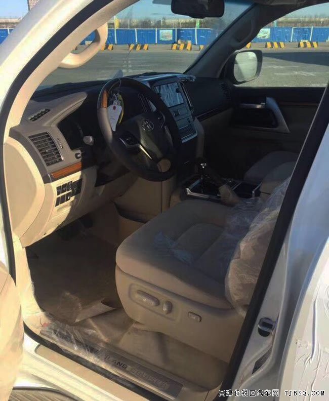 18款丰田酷路泽5700中东版 陆巡5700现车尊享经典