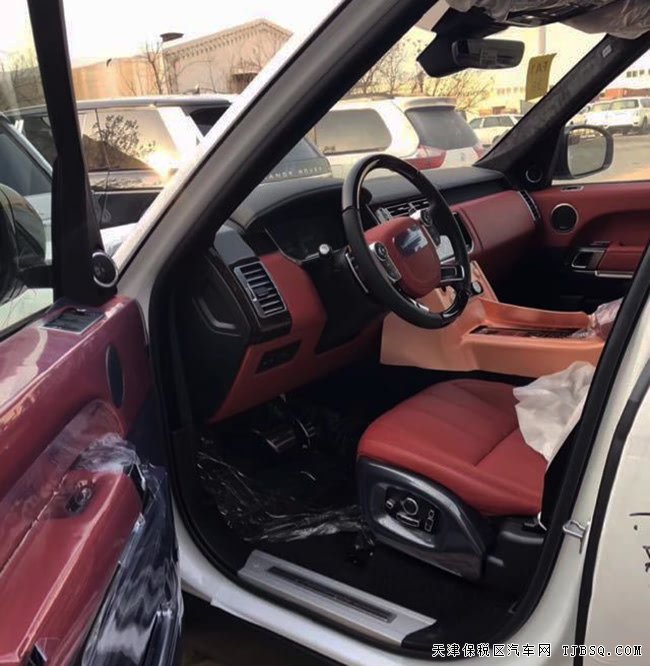 17款路虎揽胜柴油创世加长版 4座/21轮/创世包现车146万