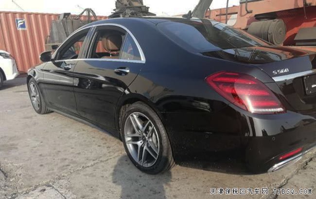 平行进口车18款奔驰S560加规版 天津港现车优享