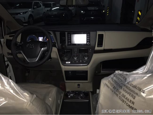 2018款丰田塞纳3.5L两驱版XLE 17轮/八座现车46.5万优享
