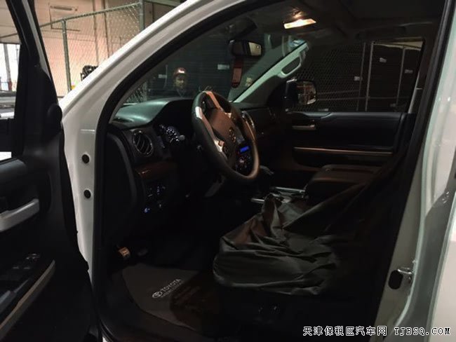 2017款丰田坦途LTD限量版皮卡 18轮/JBL/天窗现车49万购