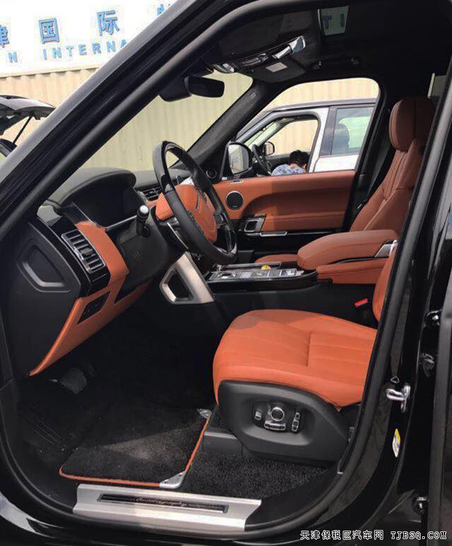 2017款路虎揽胜3.0T柴油创世加长版 21轮/四座现车155万