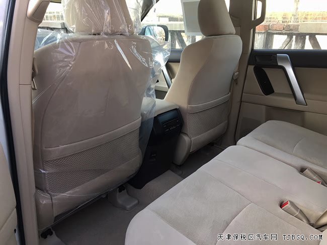 2018款丰田普拉多4000中东版 天窗/18轮/遥启现车59.5万