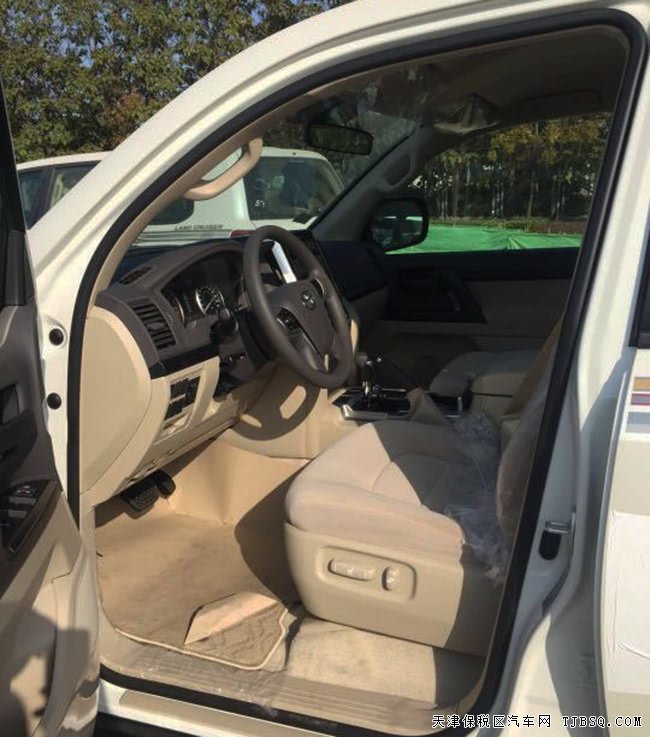 2018款丰田酷路泽4000中东版 6速/冰箱/五座现车64万