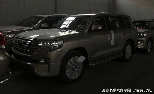 2018款丰田酷路泽5700中东版 陆巡5.7L现车优惠购