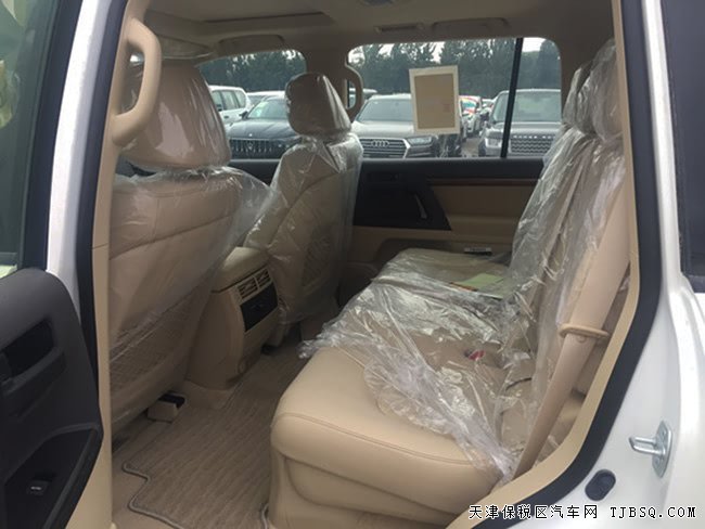 2017款丰田酷路泽4600中东版 陆巡V8现车震撼让利
