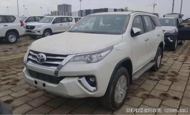 2018款丰田穿越者2700中东版 3气囊/17轮/7座现车30.6万