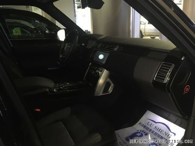 17款路虎揽胜3.0T行政美规版 HSE包/雷达测距现车119万