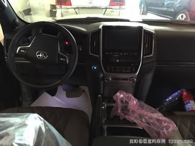 18款丰田酷路泽5700中东版 包围/12气囊/20轮现车118万